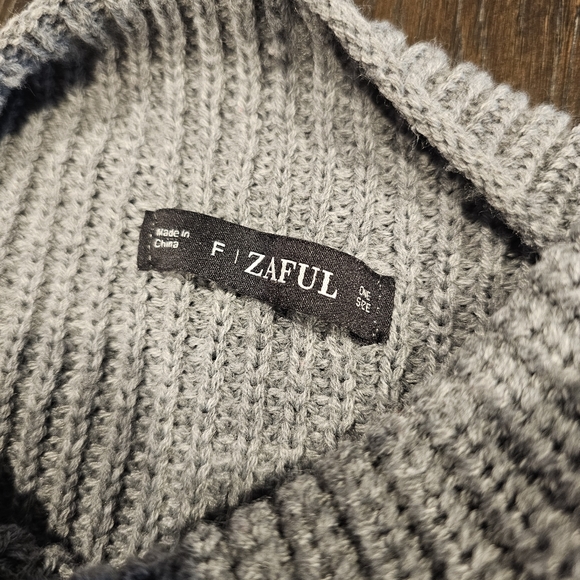 Zaful Gray Pullover Sweater | Badge Patched | One Size - Picture 6 of 6